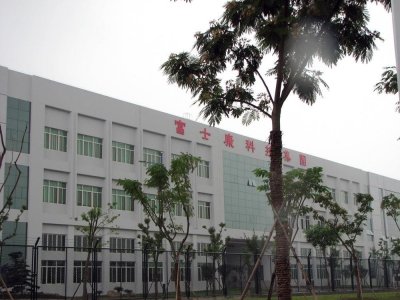 ​杭州女大学生在富士康做暑期工，日均做十小时，收入到手以为看错