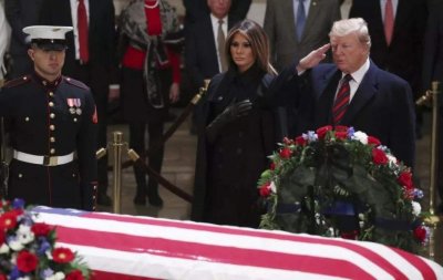 ​美国国葬送别老布什，“总统团”罕见立场一致，全美默哀一分钟