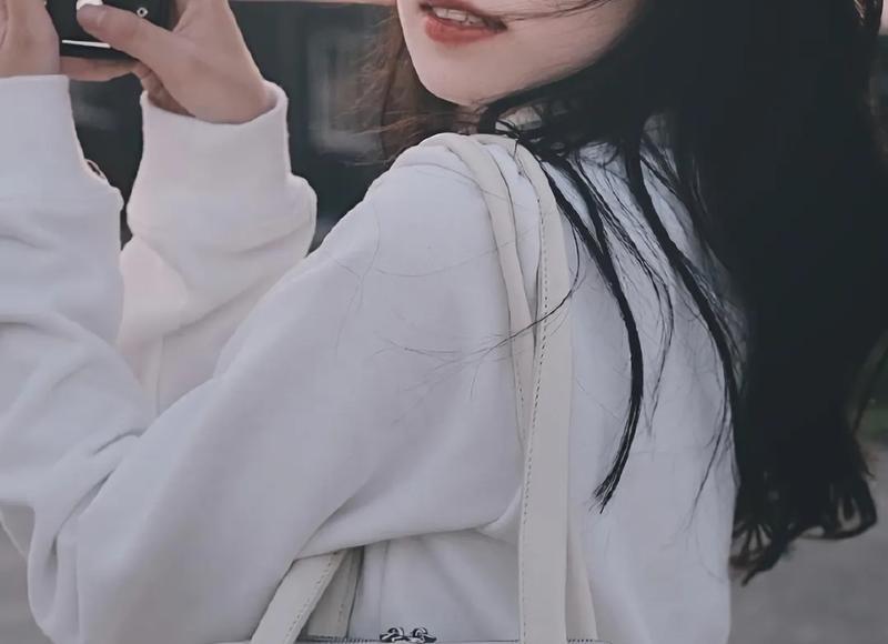 女方婚外出轨怀了别人孩子，法律如何判决？