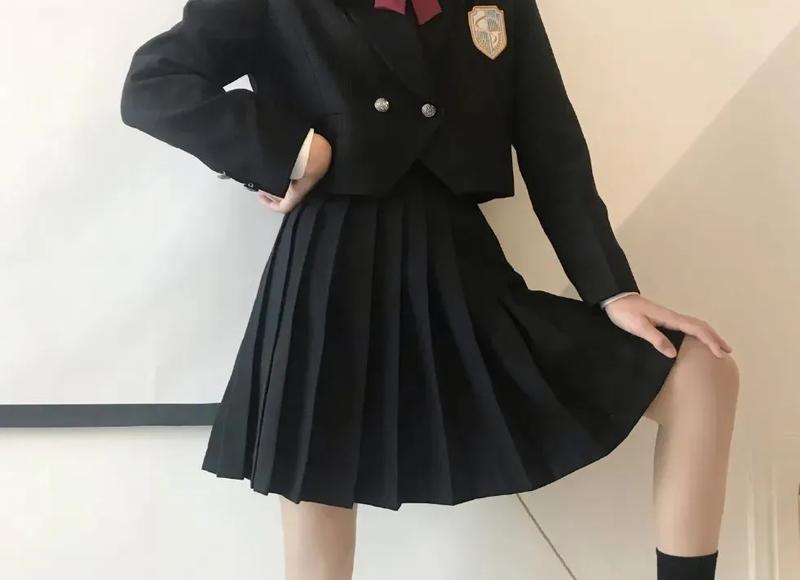  小姨向我借钱给姨夫治病，我该借吗