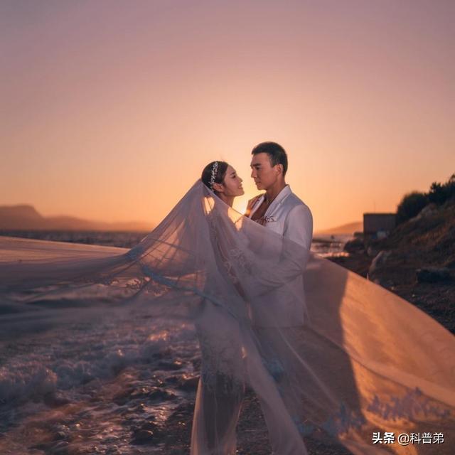 发如雪MV女主是刘畊宏老婆王婉霏（从刘畊宏与老婆王婉霏的13年婚姻）(1)