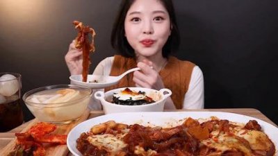 ​被警告别撑死，浪胃仙为何还吃不停？两大催吐细节曝光，都被骗了