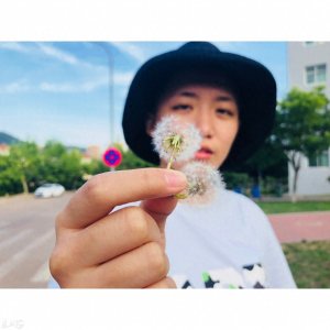 ​一个从前初识这世界，万般留恋！