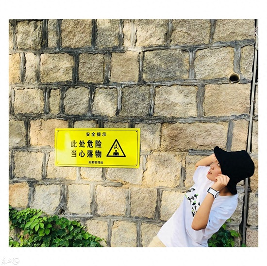 一个从前初识这世界，万般留恋！