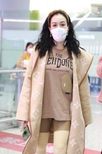 ​性感女神钟丽缇