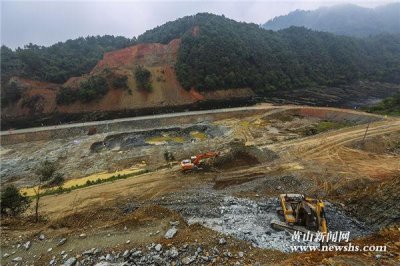 ​休宁：建设中的月潭水库