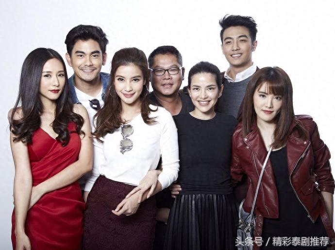 今日泰星：泰国人气女明星Vill——她因拍摄玻钻之争一炮而红，却因为拍戏读了8年才获得本科学位