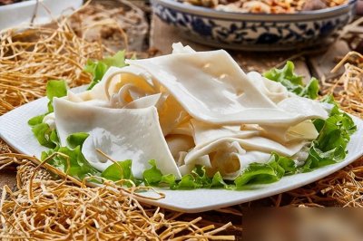 ​黄喉火锅涮多久，因厚度、大小、涮法和个人口味而异