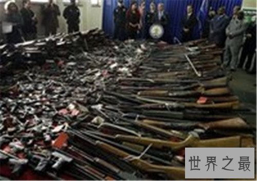 美国十大最危险城市，走在大街上小心挨打