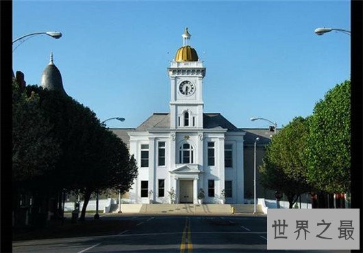 美国十大最危险城市，走在大街上小心挨打