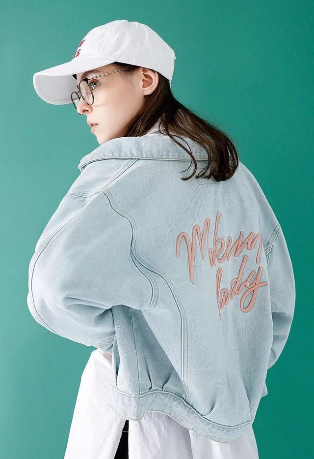 你一定不能错过的牛仔外套（今年好看的牛仔外套怎么这么多）(54)