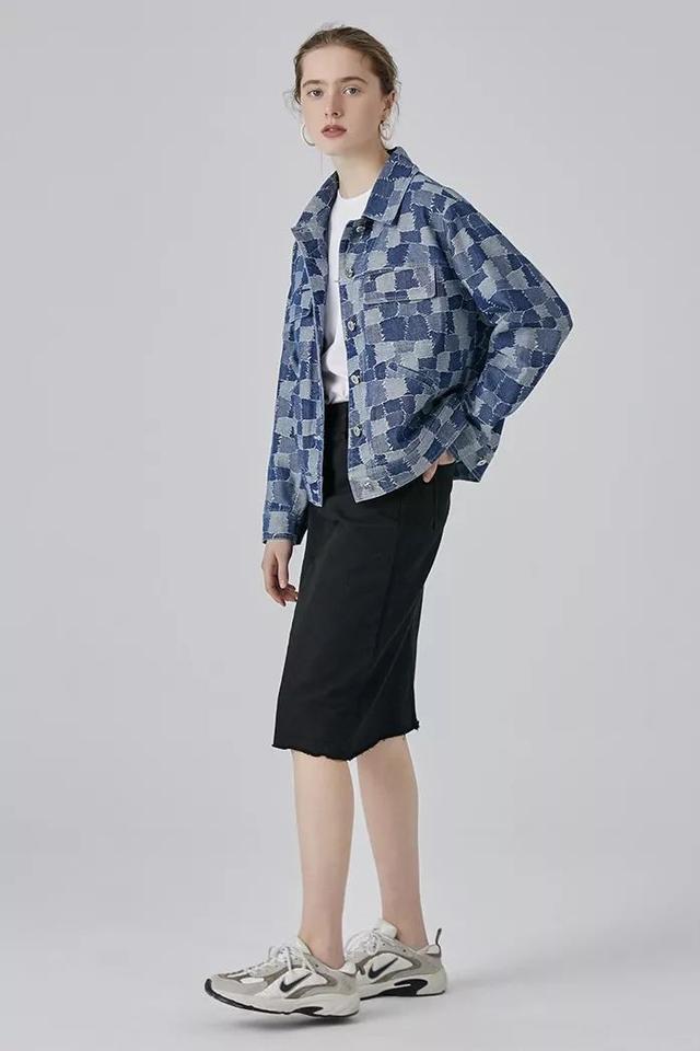 你一定不能错过的牛仔外套（今年好看的牛仔外套怎么这么多）(50)