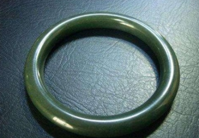 ​青玉戴久了会有什么变化 青玉是和田玉吗