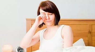 ​坐月子期间可以玩手机和电脑吗(坐月子可以玩电脑和手机吗)