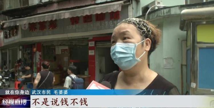 一个大人只能带一个儿童免票乘地铁,深圳60岁老人免费乘地铁吗