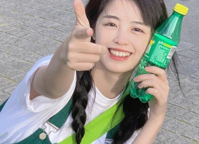 ​把伤痕当酒窝（把一切伤痕都当作酒窝）