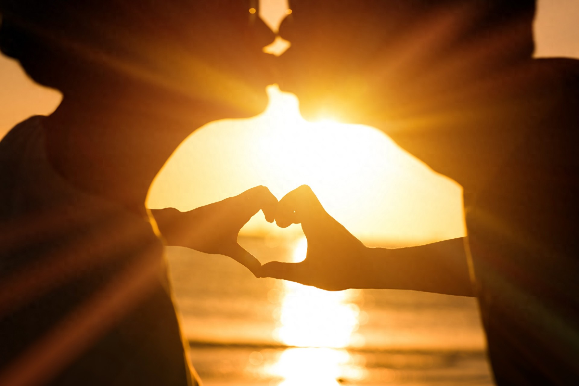 「超赞情侣照」太美了!一定要拍一组这样的“情侣照”