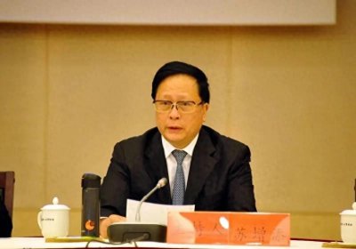 ​苏增添，滥用职权使公共财产遭受重大损失