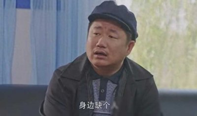 ​赵本山徒弟董三毛大婚，众师兄弟现身捧场，劳斯莱斯开道排面足