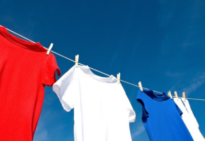 ​雨天衣服有闷臭怎么办,雨天晾的衣服臭了怎么办