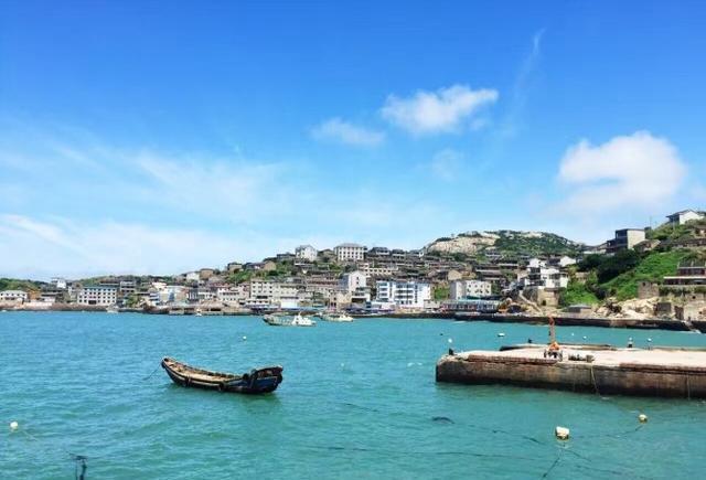 当一艘船沉入海底，当一个人成了谜，东极邂逅之旅