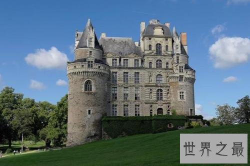 世界上十大闹鬼的城堡排行,在豪斯卡城堡生活过会死!