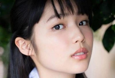 ​女孩子哭了怎么安慰？安慰女生的9个高情商做法