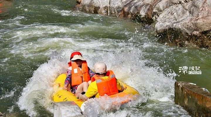 皮划艇漂流需要穿什么衣服鞋子