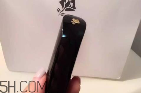 香奈儿丝绒口红43适合黄皮吗？香奈儿口红哪个色最火？