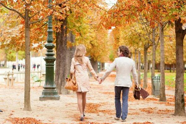 倒走对腰间盘突出治疗有用吗 倒走对腰间盘突出有好处吗