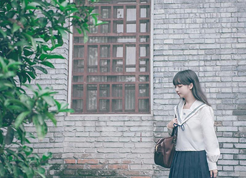 上海警方通报王某某等殴打路人 打人者王某某系王思聪