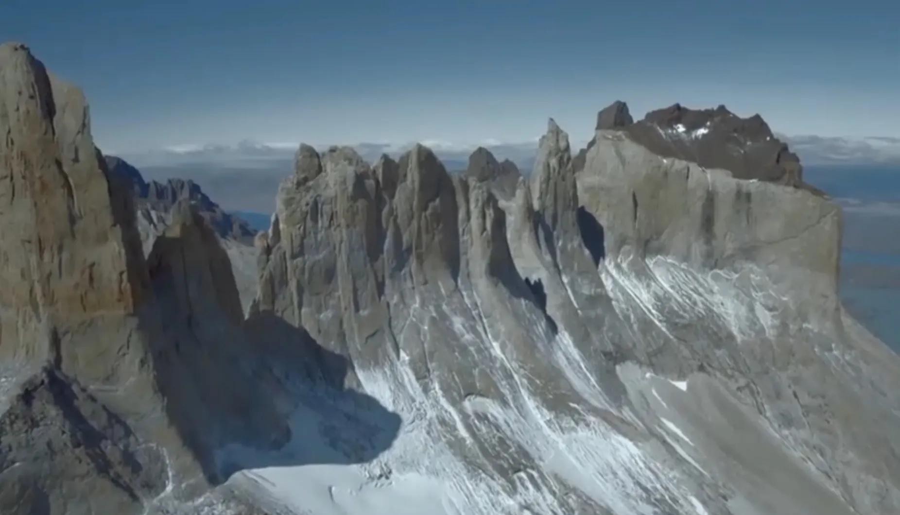 世界上最长的山脉是什么(世界上最长的山脉是)