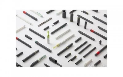 ​李泽楷发声名护梁洛施（依然生活在李泽楷的保护中）