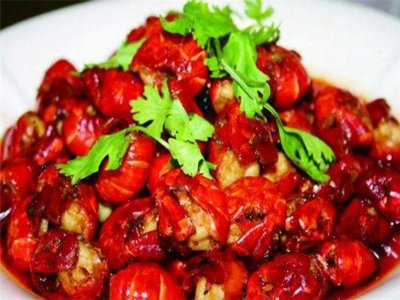 ​爆炒虾尾，学会这些方法，在家自己也能做出美味的虾尾