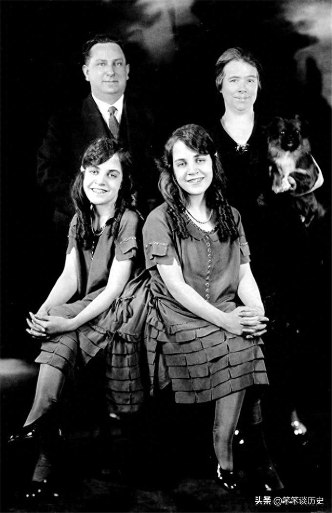 世界上最著名的连体双胞胎 被霸占20年境遇好凄惨