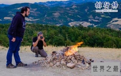 ​世界上最小的火山，布斯卡与拉佩克尼塔火山（高3cm）