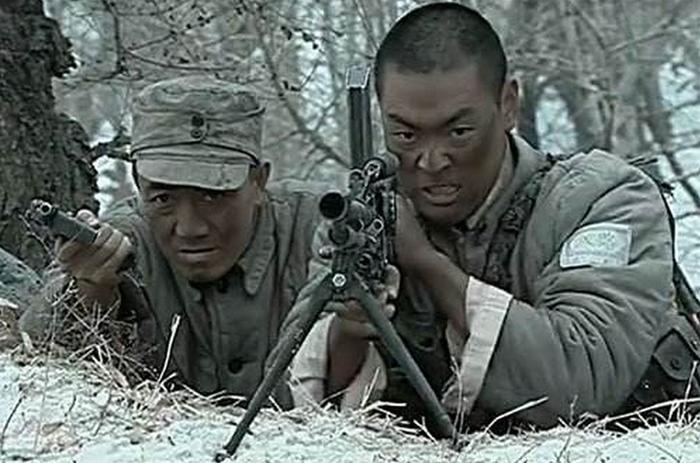 因拍戏双目失明,抑郁自杀两次失败,今女装亮相成视帝!