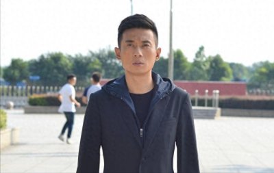 ​徐洪浩：刘晓洁比我小10岁，戏里饰演父女，戏外我俩是真夫妻！