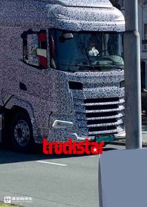 ​外观小改内饰大变，自带中文操控界面，新一代达夫卡车终于来了