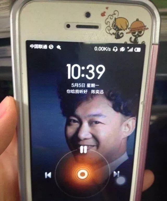 清库存了!2025最搞笑图片合集,笑到打鸣