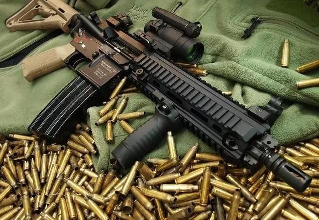 世界上最厉害的10种突击步枪（精湛帅气的六种知名突击步枪）(13)