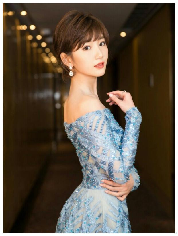 6位当红女星身高，景甜167cm是最高的，162cm昆凌垫底