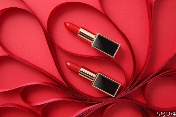 天气热口红会化吗 口红放冰箱多久拿出来 天气热口红会化吗 口红放冰箱多久拿出来