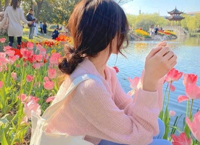 领结婚证下雨好吗