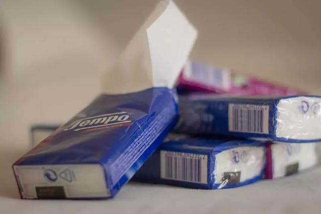 香港十大著名特产（最正宗的香港特产是这包餐巾纸）(2)