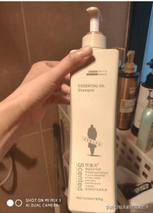 ​去屑止痒去油哪一款洗发水好一点（洗头膏去屑止痒哪个牌子好）