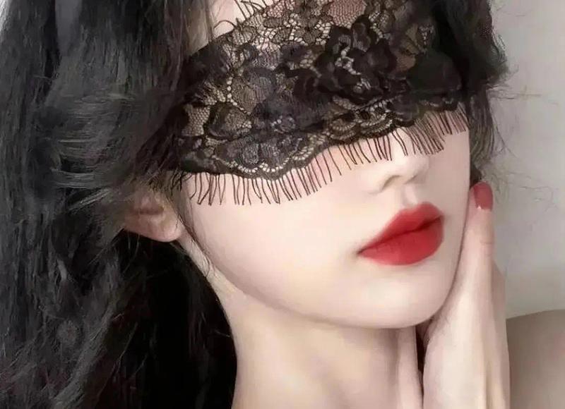 我成了爸爸的情人，梦见和爸爸的情人打架