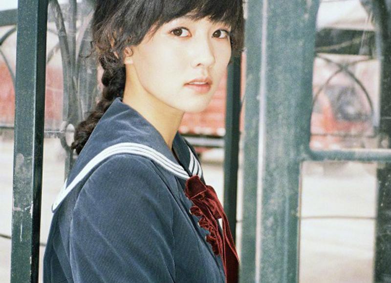 张柏芝与陈冠希（张柏芝为何在飞机上与拥抱陈冠希）