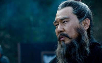 ​曹丕驾崩后，曹叡执掌大权，庶民重回荣耀！