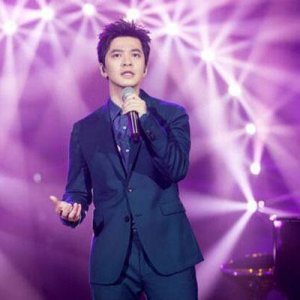 ​李建《十点半的地铁》